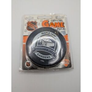 Doug Gilmour Signed Maple Leaf Gardens Memories & Dreams NHL Puck